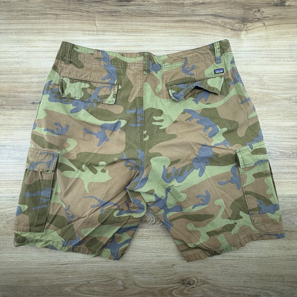 Patagonia Men's Organic Cotton Camouflage Cargo Shorts Brown Green Size 36 - Picture 3 of 7